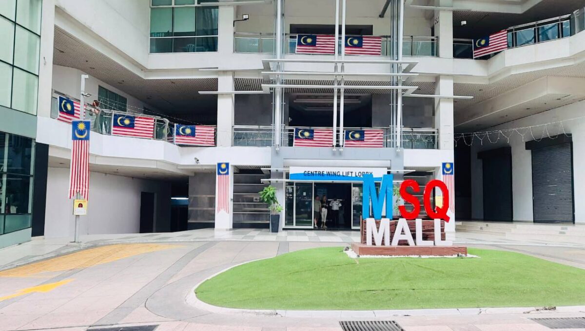 photo_6233273779304382092_y