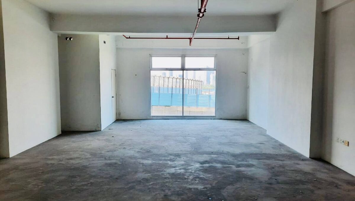 photo_6233273779304382095_y